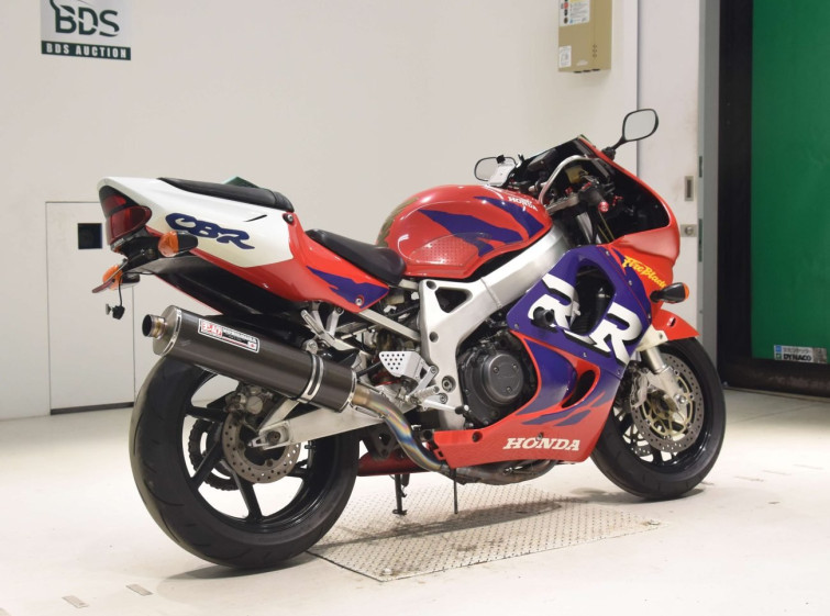 Мотоцикл Honda CBR900RR с пробегом 26053 km