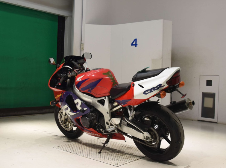 Мотоцикл Honda CBR900RR с пробегом 26053 km