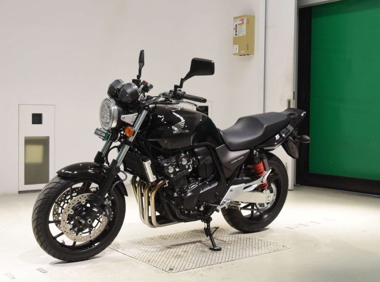 Мотоцикл Honda CB400SFVA з пробігом 2641 km