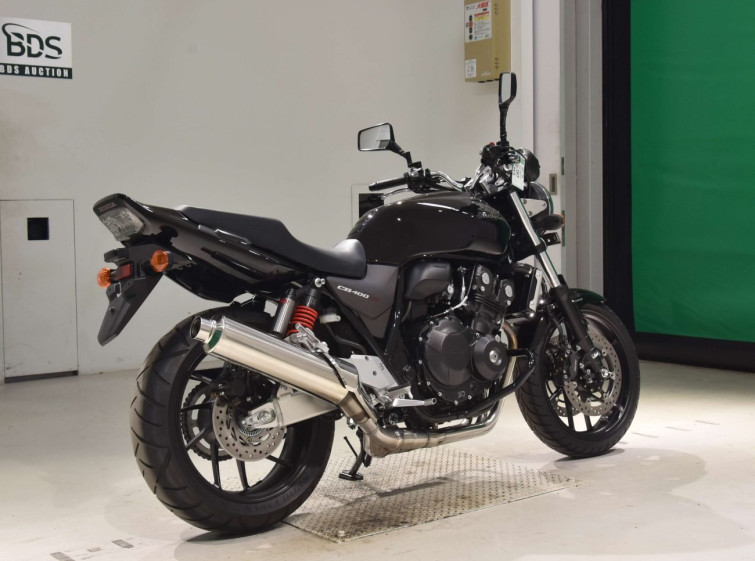 Мотоцикл Honda CB400SFVA з пробігом 2641 km
