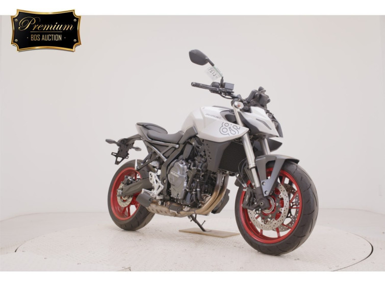 Мотоцикл Suzuki GSX-8S с пробегом 879 km