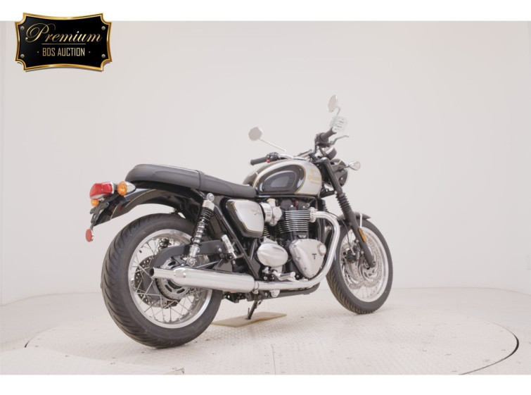 Мотоцикл Triumph BONNEVILLE T120 з пробігом 48 km