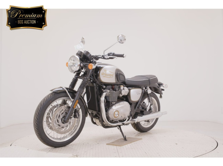 Мотоцикл Triumph BONNEVILLE T120 з пробігом 48 km