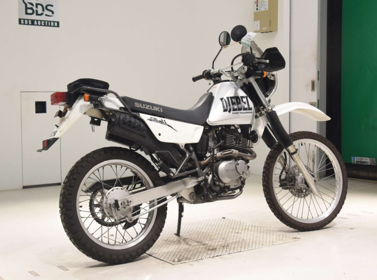 Мотоцикл Suzuki DJEBEL200 з пробігом 18710 km
