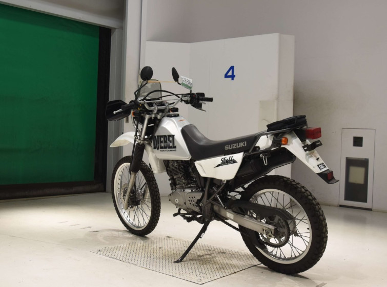 Мотоцикл Suzuki DJEBEL200 з пробігом 18710 km