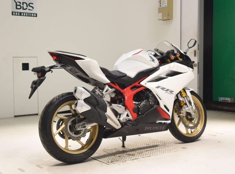 Мотоцикл Honda CBR250RRA с пробегом 1645 km
