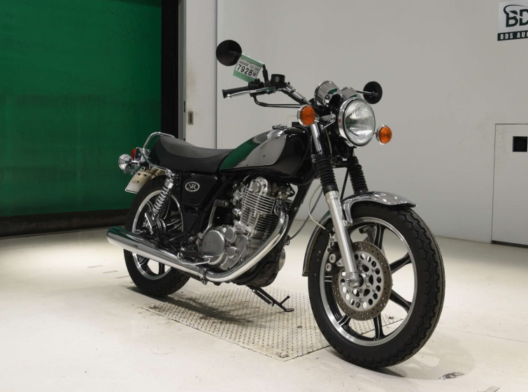Мотоцикл Yamaha SR400 з пробігом 9970 km