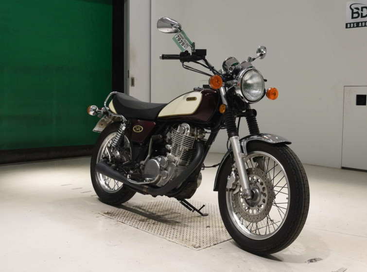 Мотоцикл Yamaha SR400 с пробегом 54722 km