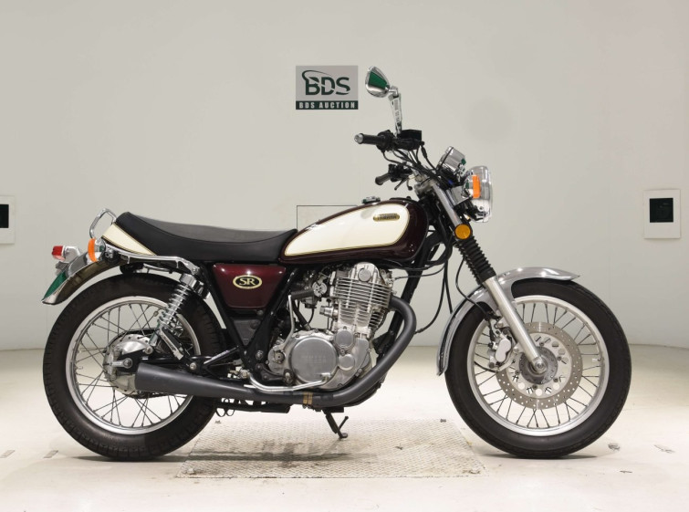 Мотоцикл Yamaha SR400 с пробегом 54722 km