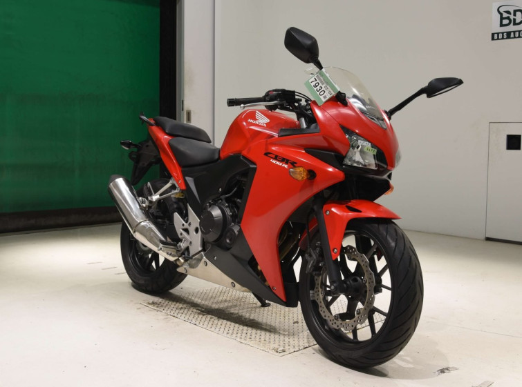 Мотоцикл Honda CBR400R з пробігом 6500 km