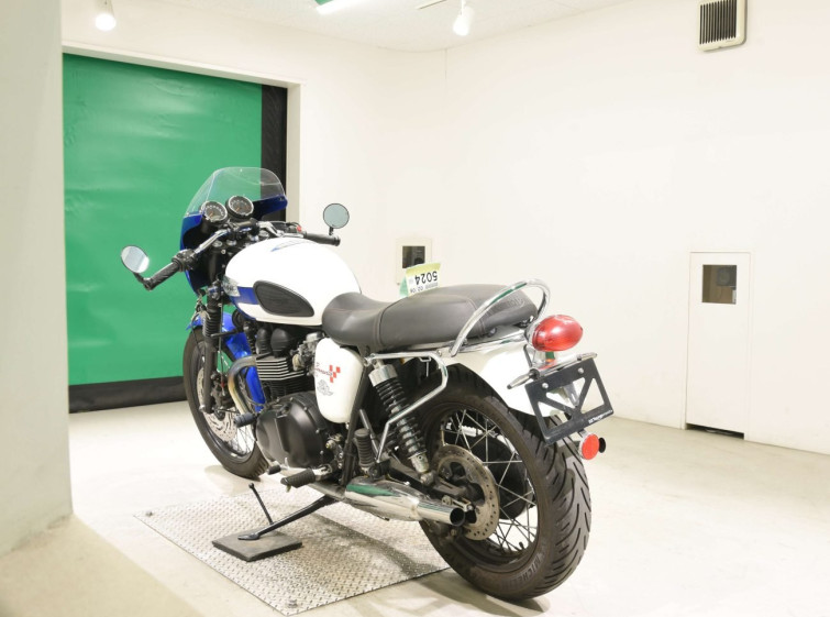 Мотоцикл Triumph BONNEVILLE T214 з пробігом 10196 km