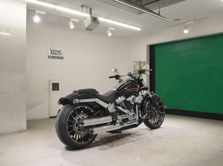 Мотоцикл HD FXBR1920 з пробігом 5680 km