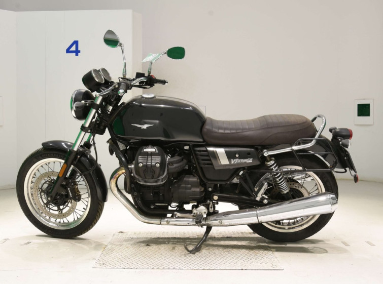 Мотоцикл Moto Guzzi V7 3 SPECIAL з пробігом 37416 km