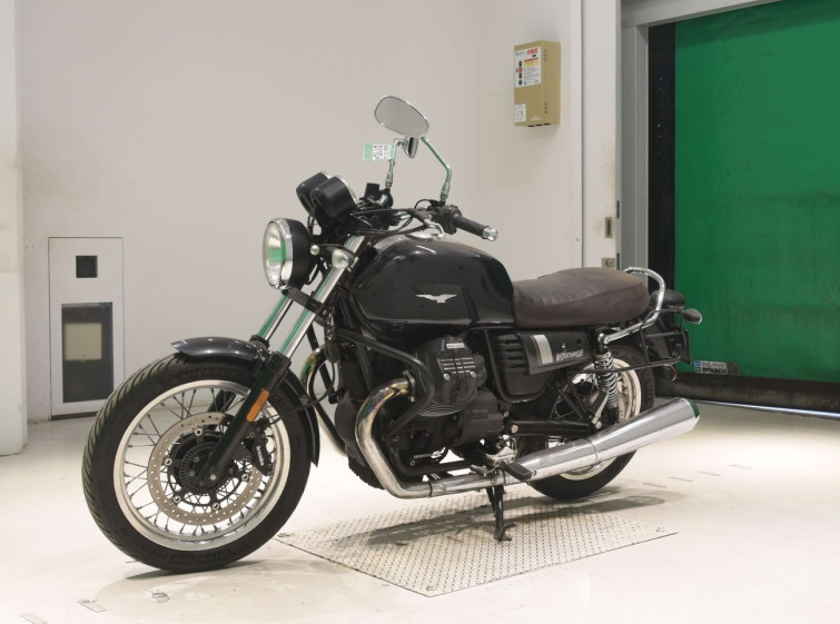 Мотоцикл Moto Guzzi V7 3 SPECIAL з пробігом 37416 km