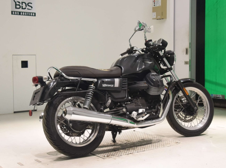 Мотоцикл Moto Guzzi V7 3 SPECIAL з пробігом 37416 km