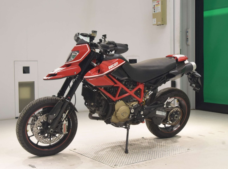 Мотоцикл Ducati HYPERMOTARD 1100 EVO з пробігом 23655 km