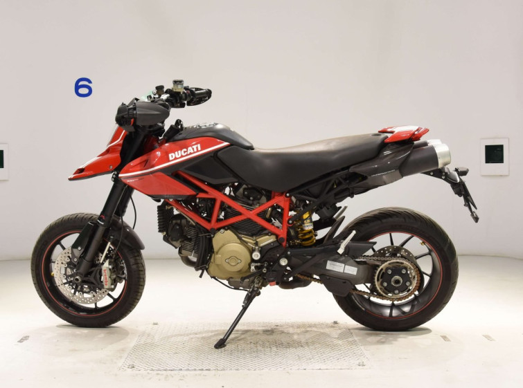 Мотоцикл Ducati HYPERMOTARD 1100 EVO з пробігом 23655 km