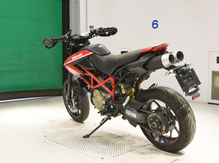 Мотоцикл Ducati HYPERMOTARD 1100 EVO з пробігом 23655 km