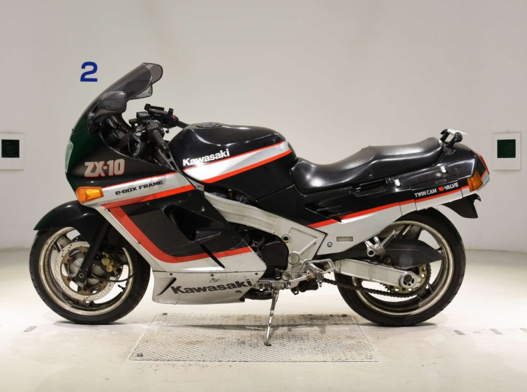 Мотоцикл Kawasaki ZX-10 с пробегом 43013 km