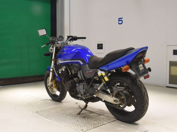 Мотоцикл Honda CB400SFV з пробігом 777 km