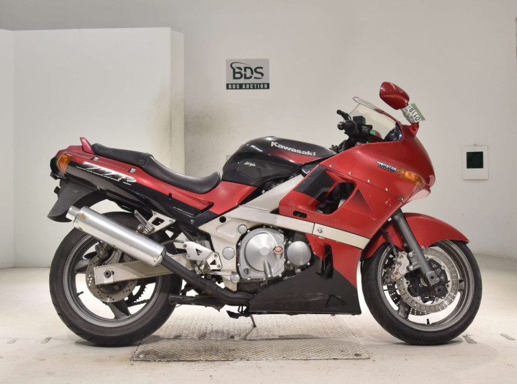 Мотоцикл Kawasaki ZZ-R400 з пробігом 67462 km