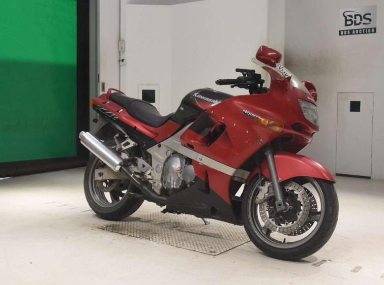 Мотоцикл Kawasaki ZZ-R400 з пробігом 67462 km