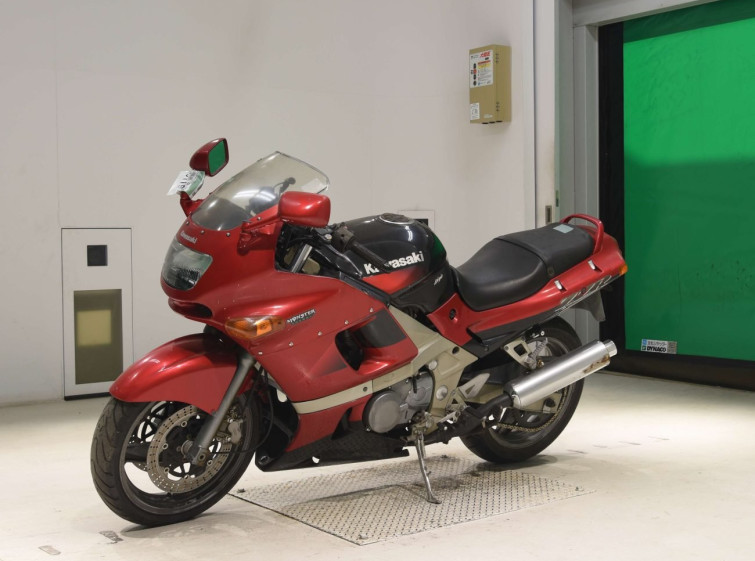 Мотоцикл Kawasaki ZZ-R400 з пробігом 67462 km