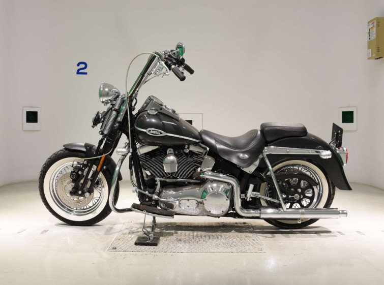 Мотоцикл HD HERITAGE SPRINGER FLSTSC1450 з пробігом 3836 km