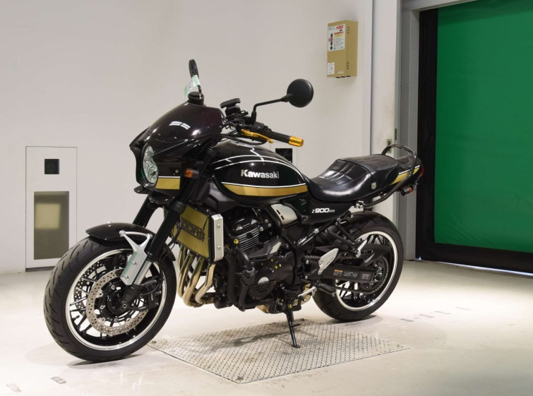 Мотоцикл Kawasaki Z900RS с пробегом 1356 km