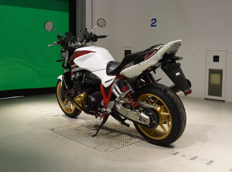 Мотоцикл Honda CB1300SF з пробігом 15052 km