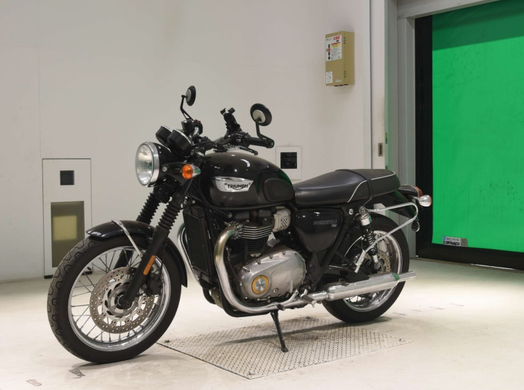 Мотоцикл Triumph BONNEVILLE T100 с пробегом 33113 km