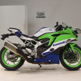 Мотоцикл Kawasaki ZX-4RR з пробігом 9570 km