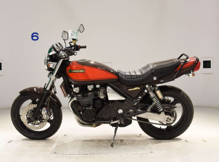 Мотоцикл Kawasaki ZEPHYR400 з пробігом 17110 km