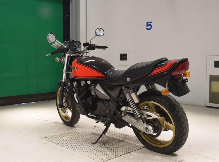 Мотоцикл Kawasaki ZEPHYR400 з пробігом 38729 km
