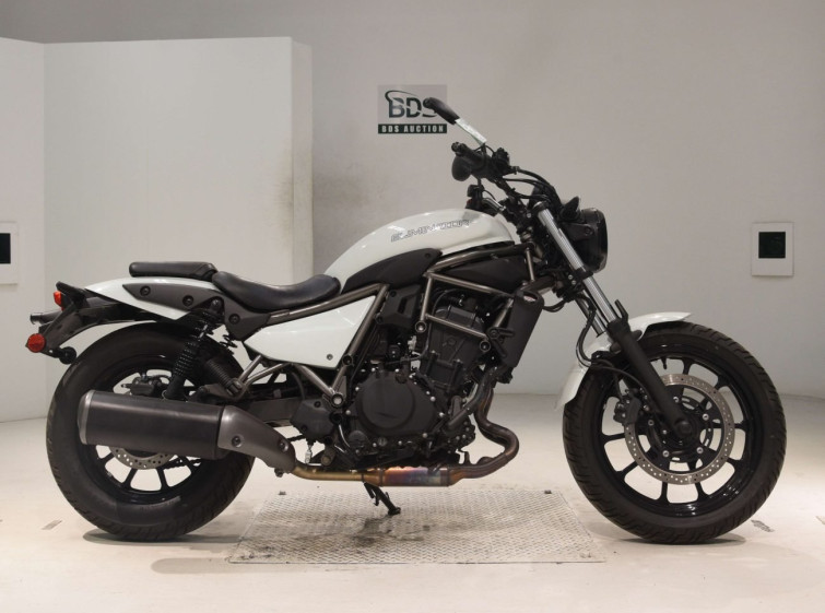 Мотоцикл Kawasaki ELIMINATOR400-3 з пробігом 2458 km