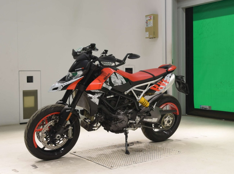 Мотоцикл Ducati HYPERMOTARD 950 з пробігом 4185 km
