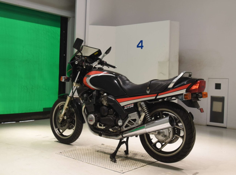 Мотоцикл Yamaha XJ750E з пробігом 22380 km