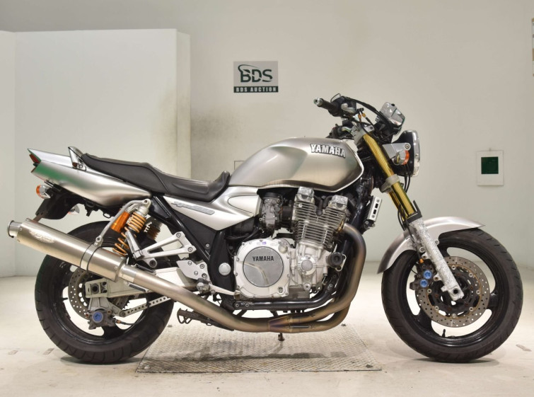 Мотоцикл Yamaha XJR1300 з пробігом 22259 km