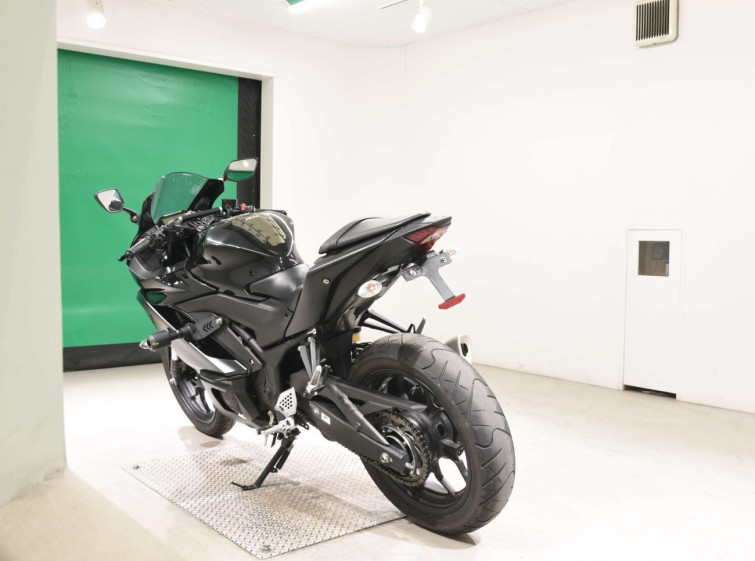 Мотоцикл Yamaha YZF-R25A з пробігом 12917 km