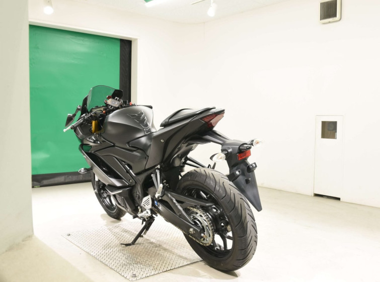Мотоцикл Yamaha YZF-R25 с пробегом 28264 km