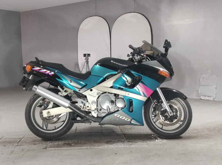 Мотоцикл Kawasaki ZZ-R600 с пробегом 25869 km