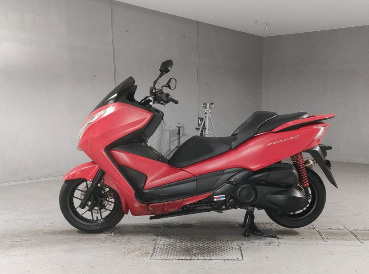 Мотоцикл Honda FORZA SI з пробігом 44771 km