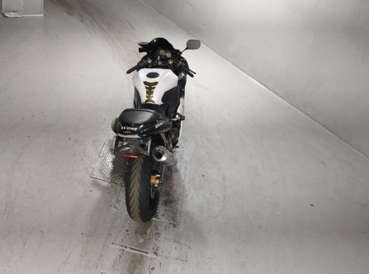 Мотоцикл Kawasaki NINJA ZX-10R з пробігом 54429 km