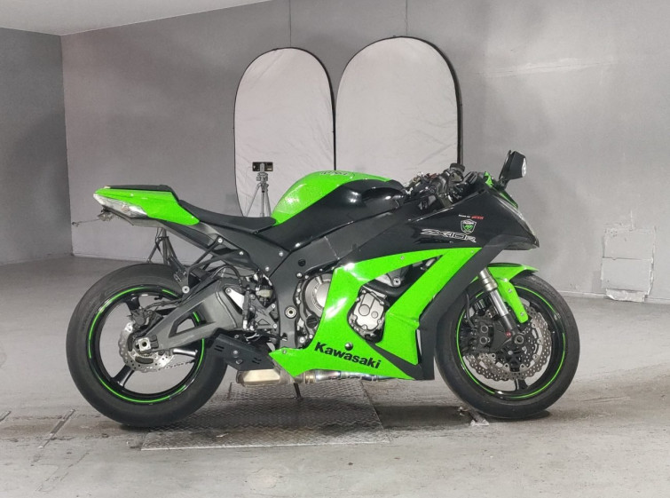 Мотоцикл Kawasaki NINJA ZX-10R с пробегом 39038 km