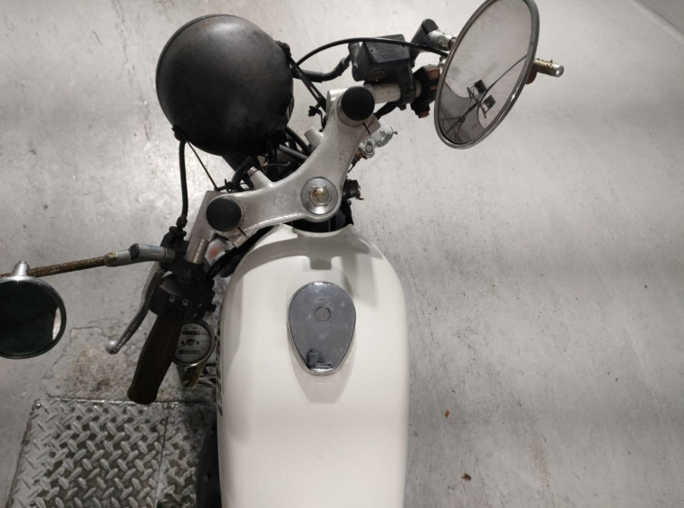 Мотоцикл Kawasaki 250TR з пробігом 1121 km