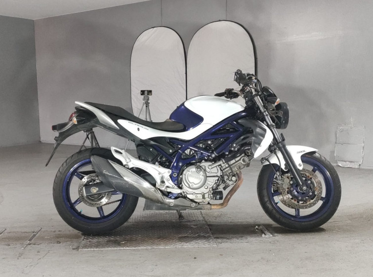 Мотоцикл Suzuki GLADIUS SFV400 с пробегом 48796 km