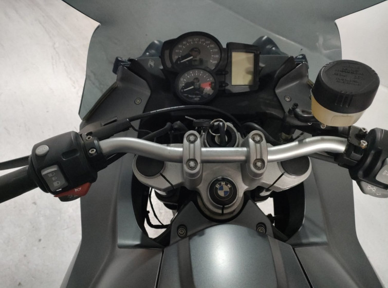 Мотоцикл BMW F800ST