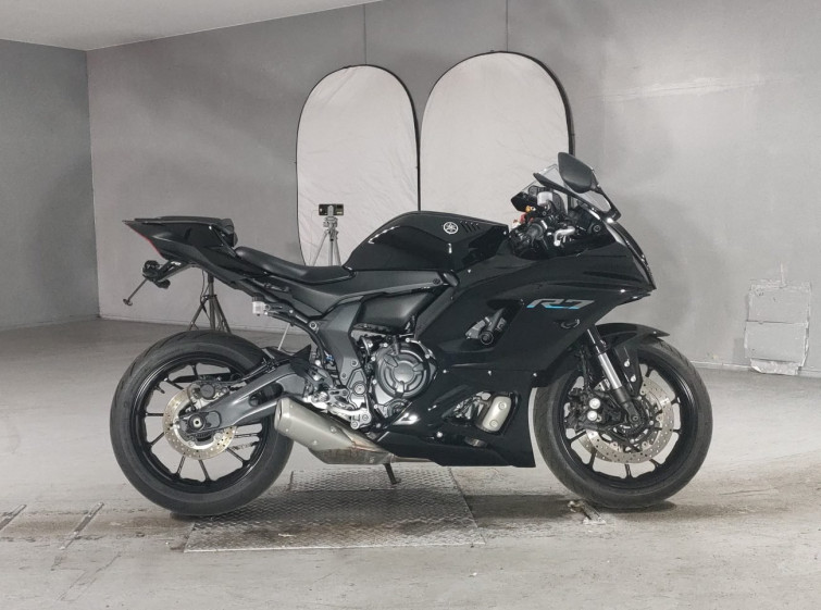 Мотоцикл Yamaha YZF-R7 с пробегом 2210 km