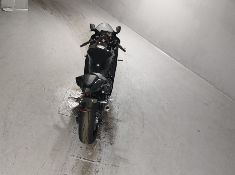 Мотоцикл Yamaha YZF-R7 с пробегом 2210 km