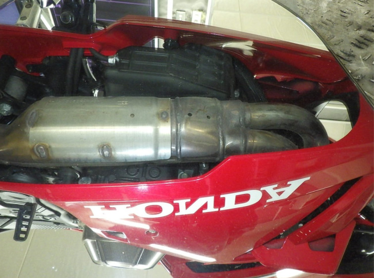 Мотоцикл Honda CBR400R с пробегом 9068 km